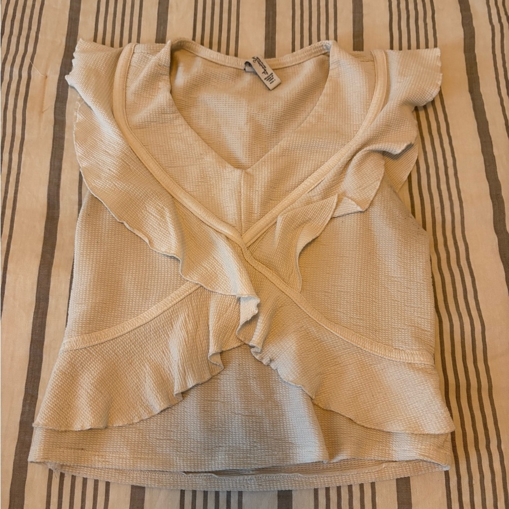 American Rag Off White Ruffled V-Neck Cropped Tank